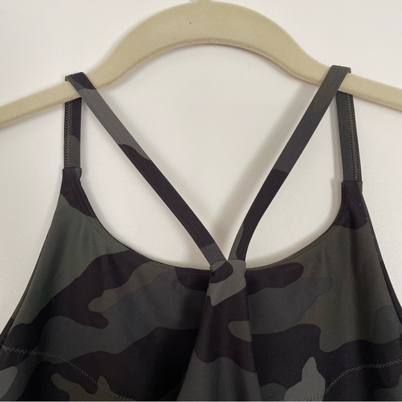 Old Navy Active Powersoft Cropped Longline Sports Bra Top Light Support Camo L - Picture 7 of 10
